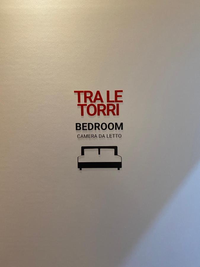 Tra Le Torri B&B - Ampia Stanza Privata In Appartamento Con Bagno Privato Accessibile Da Corridoio Bologne Extérieur photo